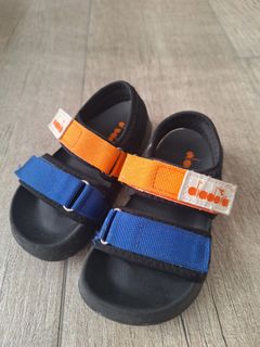 (Kategori: ) berada di . Dikirim oleh colourfactory (ID iklan 1435181152, Gambar 1). Deskripsi: .