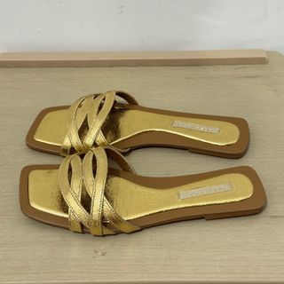 (Kategori: ) berada di . Dikirim oleh second_sby (ID iklan 1435271593, Gambar 1). Deskripsi: .