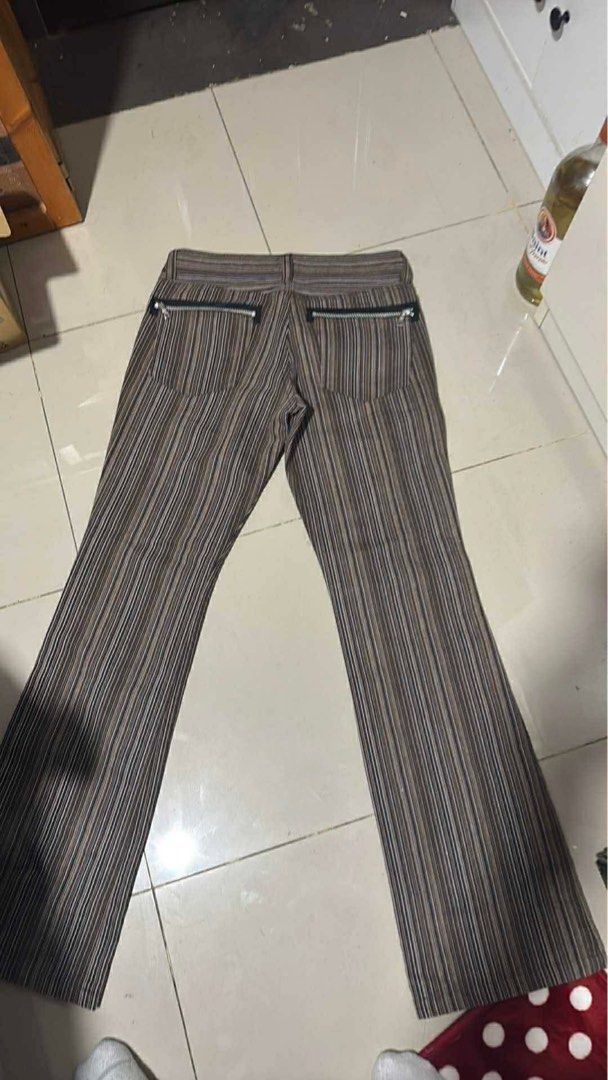 SemanticDesign Semantic design flared pants (Category: Jeans) located in Digos. Submitted by myshitthatwontfitordontwa (Listing ID 1390561411, Image 2). Description: Size 32 32 measured 40 length Crispy condition Pm for more pics.