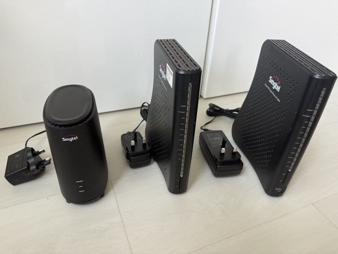 Singtel Optical Network Router and Mesh WiFi Set441059896471080962