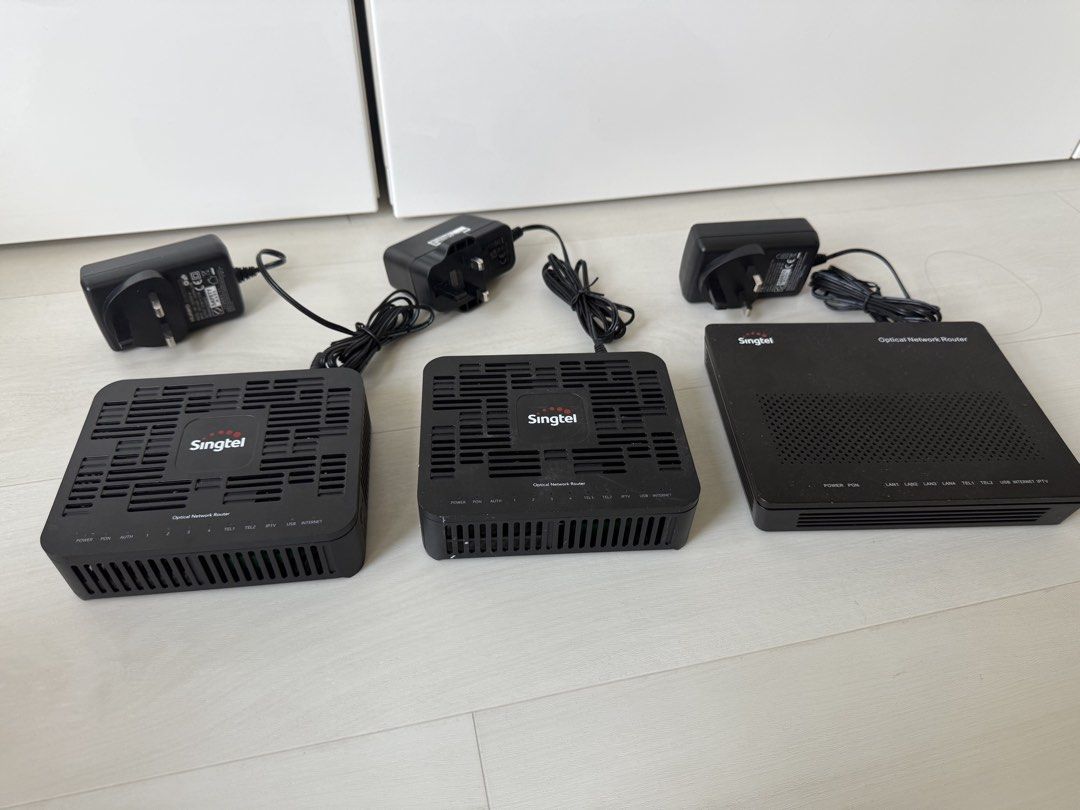 Singtel Optical Network Router and Mesh WiFi Set441059896471080964