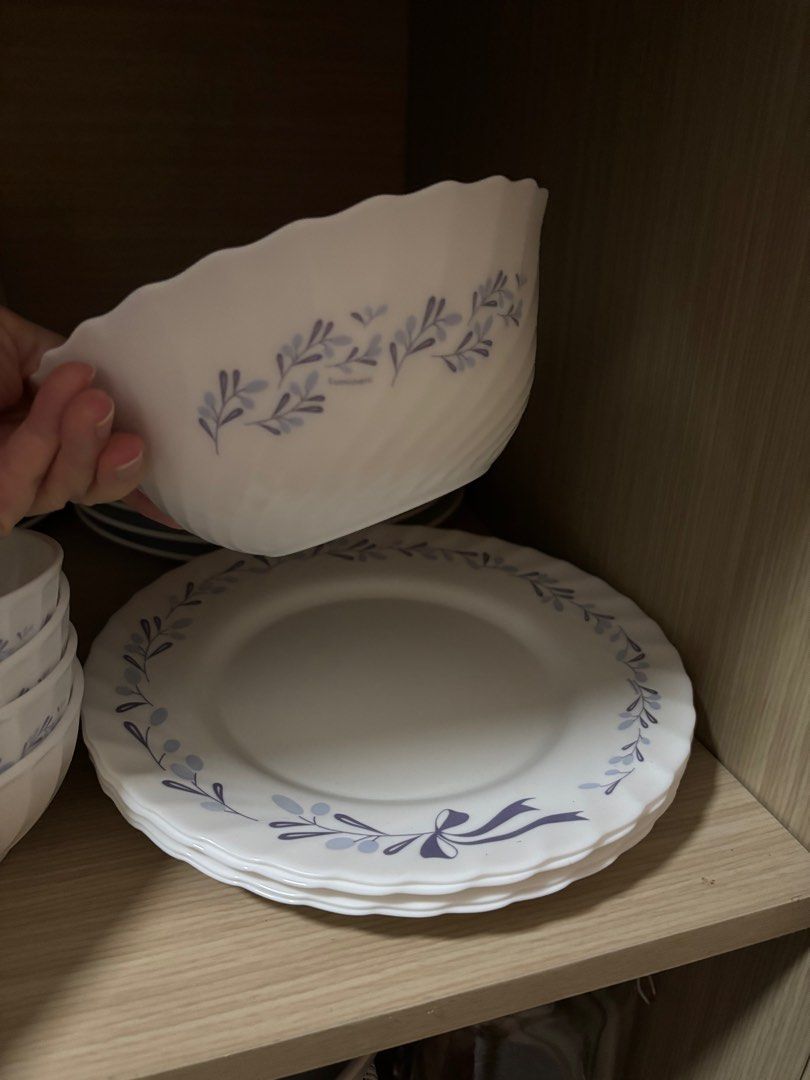 Tableware set441396242616176642