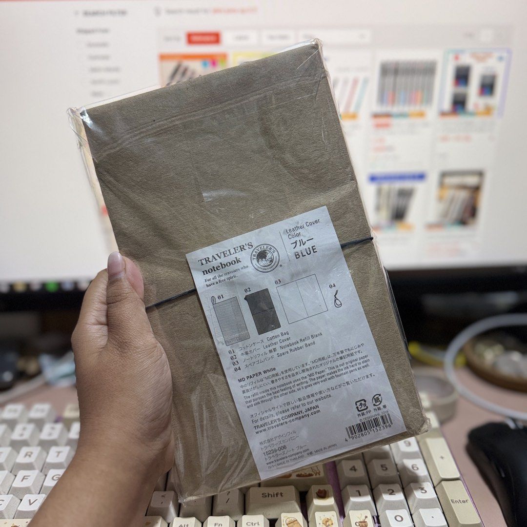 Travelers Company Notebook Standard Size (Category: Stationery & School Supplies) located in Malabon City. Submitted by hjcheapfindsonly (Listing ID 1435217460, Image 2). Description: Blue and Olive available Brandnew From Japan.