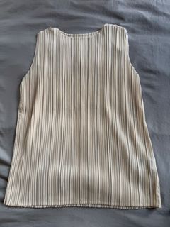 （分類：）位於 。 由 swapthebestthings 提交（商品編號 1435244019，圖片 1）。簡介： 。
