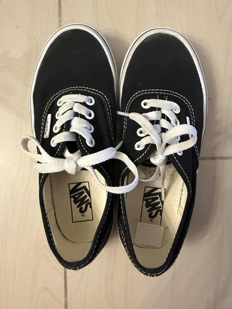 Vans Kids OG (Category: Babies & Kids Fashion) located in Manila. Submitted by kilogramdynamite (Listing ID 1435210180, Image 1). Description: Worn 3 times US 1.0 RFS: no longer fits.