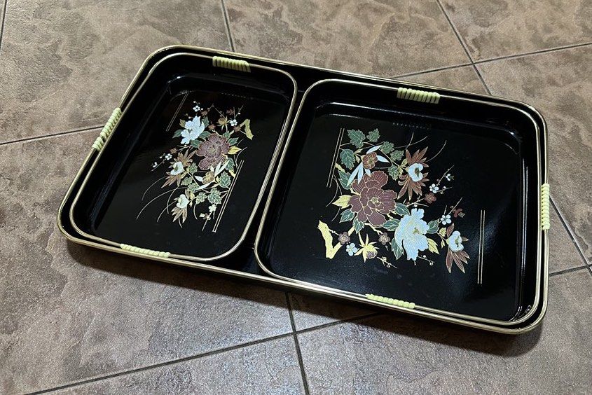 Vintage 3-Piece Lacquerware Tray Set441153684034048001