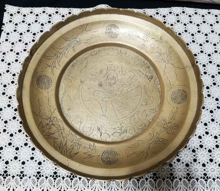Vintage Brass Plate and Bowl Set (Category: Dinnerware & Cutlery) located in Cainta. Submitted by marynette39 (Listing ID 1435310112, Image 2). Description: - Vintage brass plate and bowl set - Plate features: - Intricate engraved design - Scalloped edge - Bowl is a smaller, rounded brass piece - Perfect for display or collection - Small Bowl - Dia-4.5 inches Depth-2 inches -Plate- Dia- 11 inches .