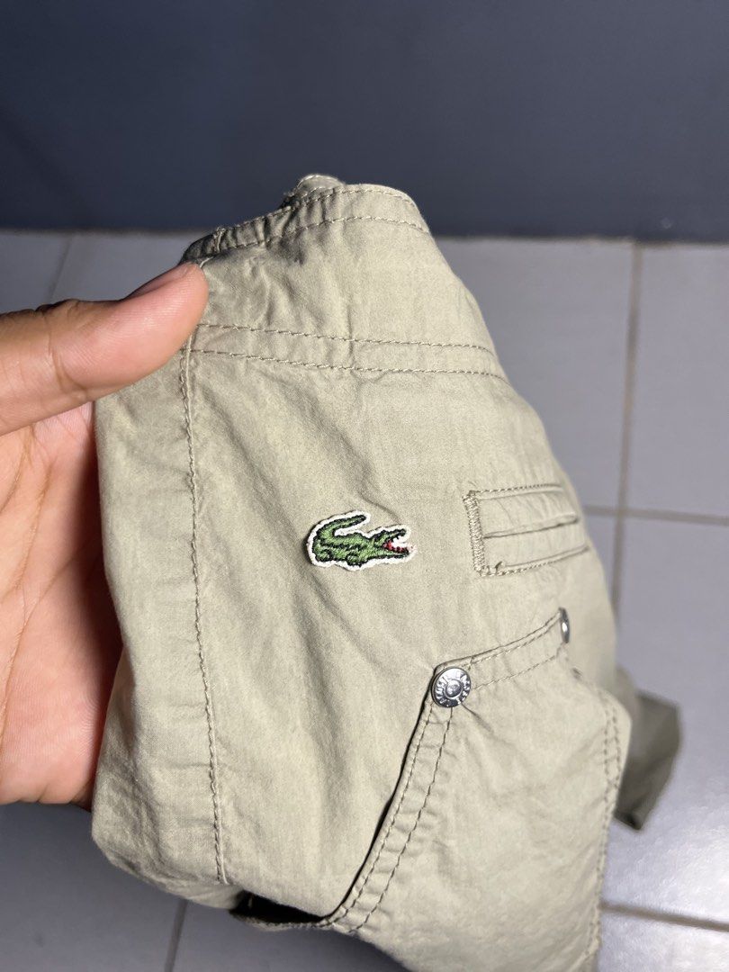 Vintage Lacoste Woven Shorts (Category: Shorts) located in General Santos City (Dadiangas). Submitted by theyear2000z (Listing ID 1435206312, Image 2). Description: Vintage Lacoste Nylon Shorts Waist 31-33 GRAB: ₱799 📌NOTE: some pieces might be pinned in the back for it to fit the model Model details: 46kg 5’4.