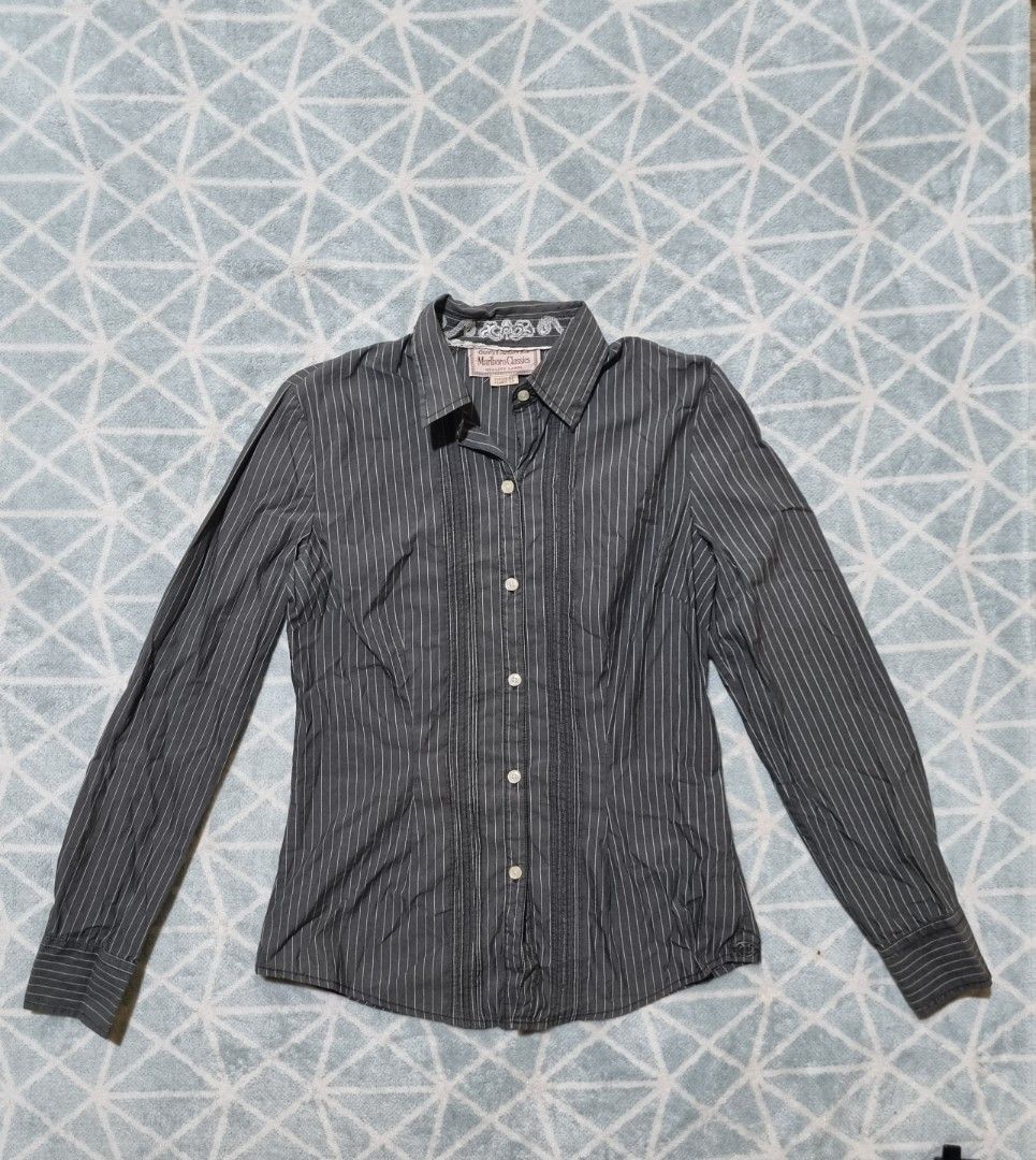 Vintage Marlboro Classics Striped Button doen Blouse (Category: Longsleeves) located in Cotabato. Submitted by alabastarg (Listing ID 1435331293, Image 1). Description: w(shoulder): 16" w(pit): 18.5" Please read before ordering‼️ ❀ item is thrifted, please manage your expectation ❀ all items are washed ❀ color may vary due to lighting ❌️ no WW mop: gcash mod: j&t 📍 mindanao ‼️ delivery normally takes 5 up to 14days from sellers location •┈••✦ ❤ 
