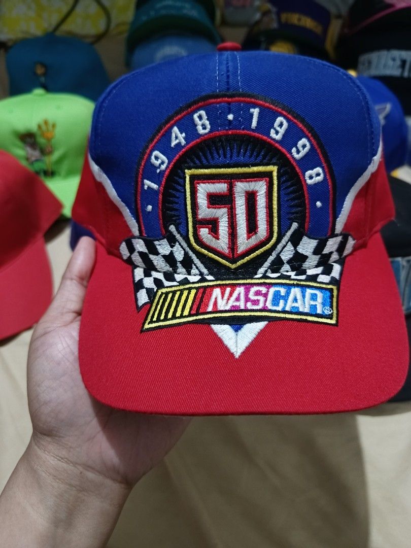 Vintage Nascar 50th anniversary (Category: Caps & Hats) located in Jaen. Submitted by ratbunizer (Listing ID 1435266336, Image 1). Description: - Vintage Nascar 50th Anniversary Cap - Features classic Nascar design - Vibrant colors - Perfect for collectors and Nascar enthusiasts.