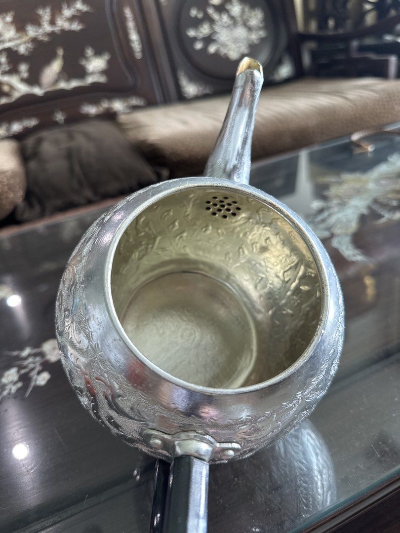 Vintage Silver Teapot and Decorative Floral Cups441264651517962243