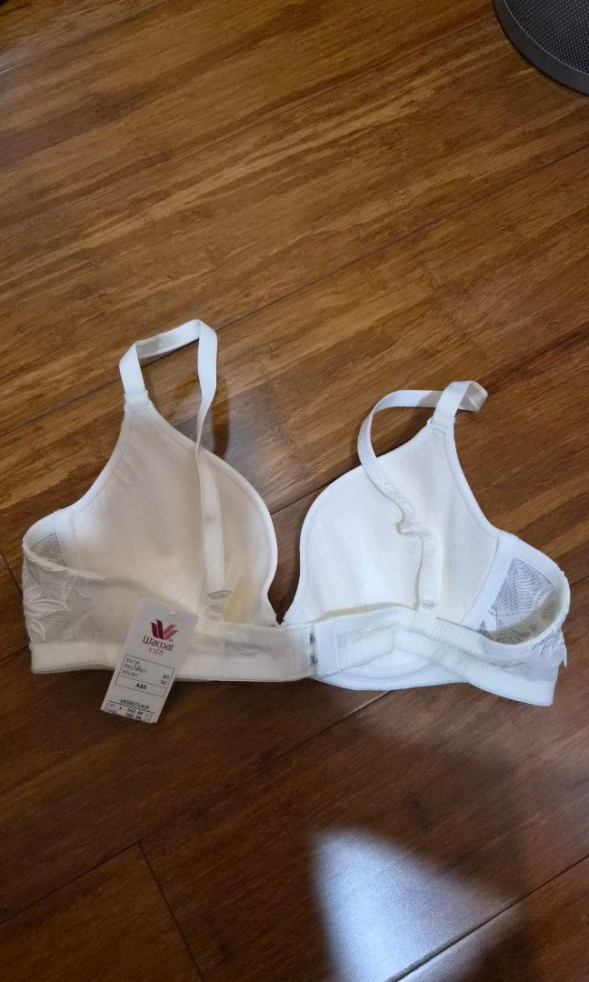 Wacoal Molded Cup Bra with Underwire Size 80A (Category: Undergarments & Loungewear) located in Quezon City. Submitted by sunrise.declutter (Listing ID 1435324635, Image 3). Description: Still with tag. Purchased from Bangkok.