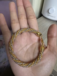 (Category: ) located in . Submitted by aadiamond (Listing ID 1430200172, Image 1). Description: .