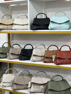 Polene•Karl•Songmont•Jacquemus•Pinko Collection item 2