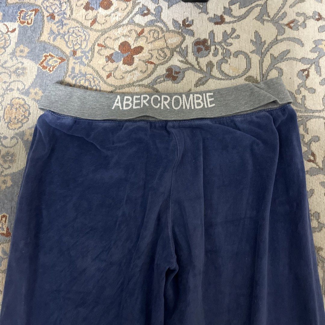 Abercrombie and Fitch Velvet Foldover Low rise Grey Blue Flare Pants (Category: Other Bottoms) located in Silang. Submitted by f4iry4rch1ve (Listing ID 1430170106, Image 2). Description: Abercrombie and Fitch Velvet Foldover Low rise Grey Blue Flare Pants 500 php+ sf Condition: 10/10 Size: fits XS-S Dimensions: L: 37 inches , Waist (laid flat): 14 inches -no tag, washtag - actual photos Note: No When Worn Colors may vary due to lighting Please me