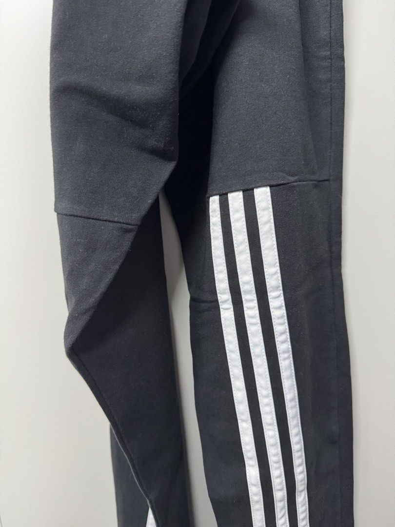 Adidas Black Leggings with White Stripes (Category: Activewear) located in Cebu City. Submitted by jsnf1234 (Listing ID 1430155926, Image 1). Description: .