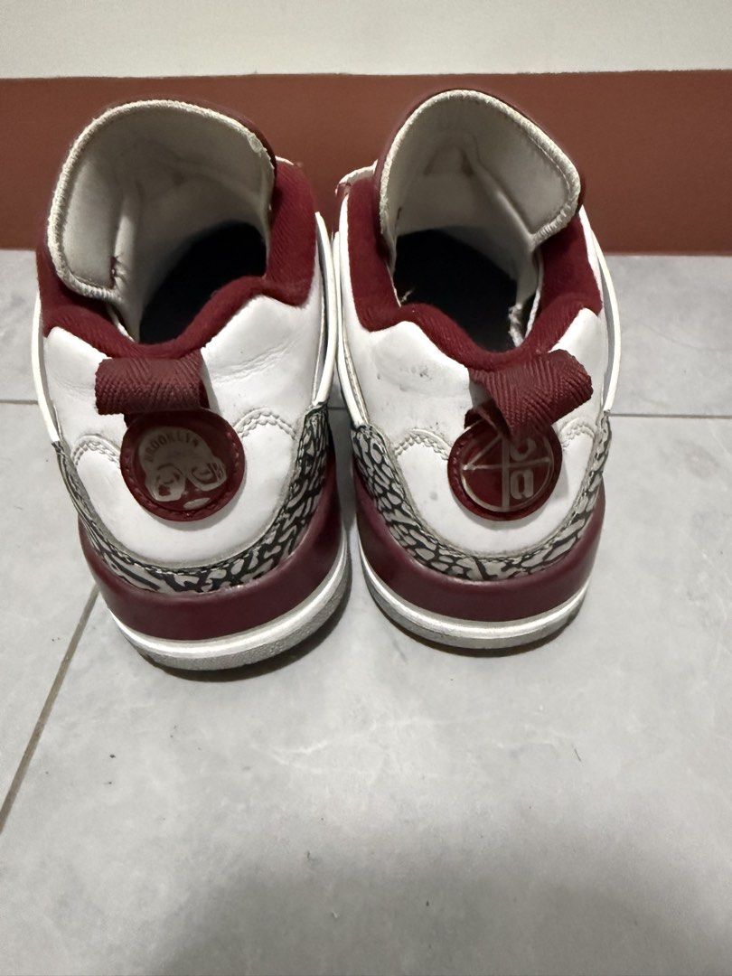 Air Jordan Spizike Low - Team Red (Category: Sneakers) located in Manila. Submitted by zqrish (Listing ID 1430166494, Image 3). Description: 📍Sampaloc, Manila (Meet-up/Delivery) -Needs cleaning/washing only -Stored for a long time, no longer used -No return, exchange, or refund ❌ -No COD / COP transaction ❌ -50% down payment required for reservation (non-refundable) ✅ -Please check the photos for the item’s condition ❗️Price is negotiable.