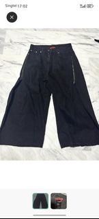 (Category: ) located in . Submitted by ClearingCloset (Listing ID 1430116113, Image 1). Description: .