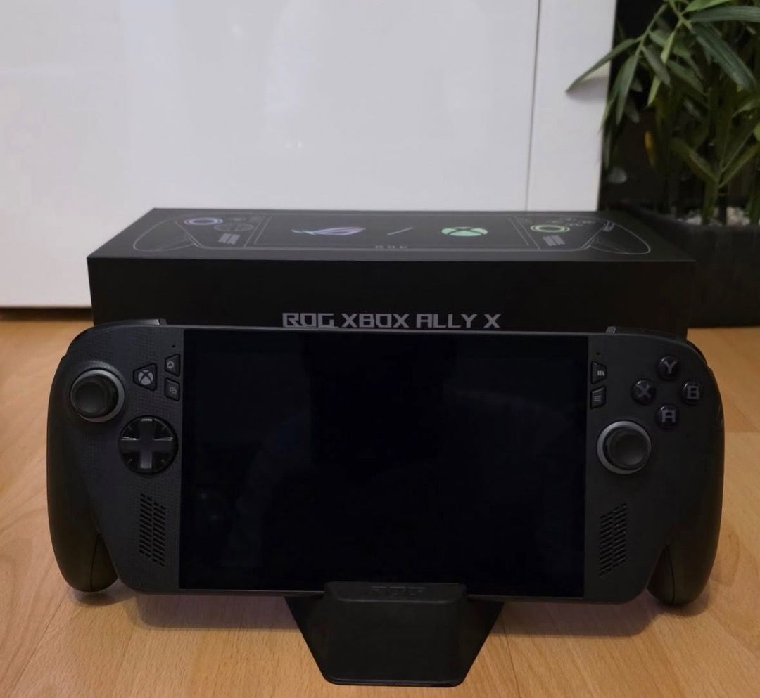 ASUS ROG Xbox Ally X (Category: Xbox) located in Caloocan City. Submitted by neverlack538649 (Listing ID 1430185254, Image 1). Description: ASUS ROG Xbox Ally X is a powerful gaming handheld console designed for gamers who want high-performance portable gaming. Powered by the C AMD Ryzen Al Z2 Extreme processor, it delivers next-gen graphics and ultra-smooth gameplay. The device features a 7-inch 1080p 120Hz IPS display supporting & FreeSync and 