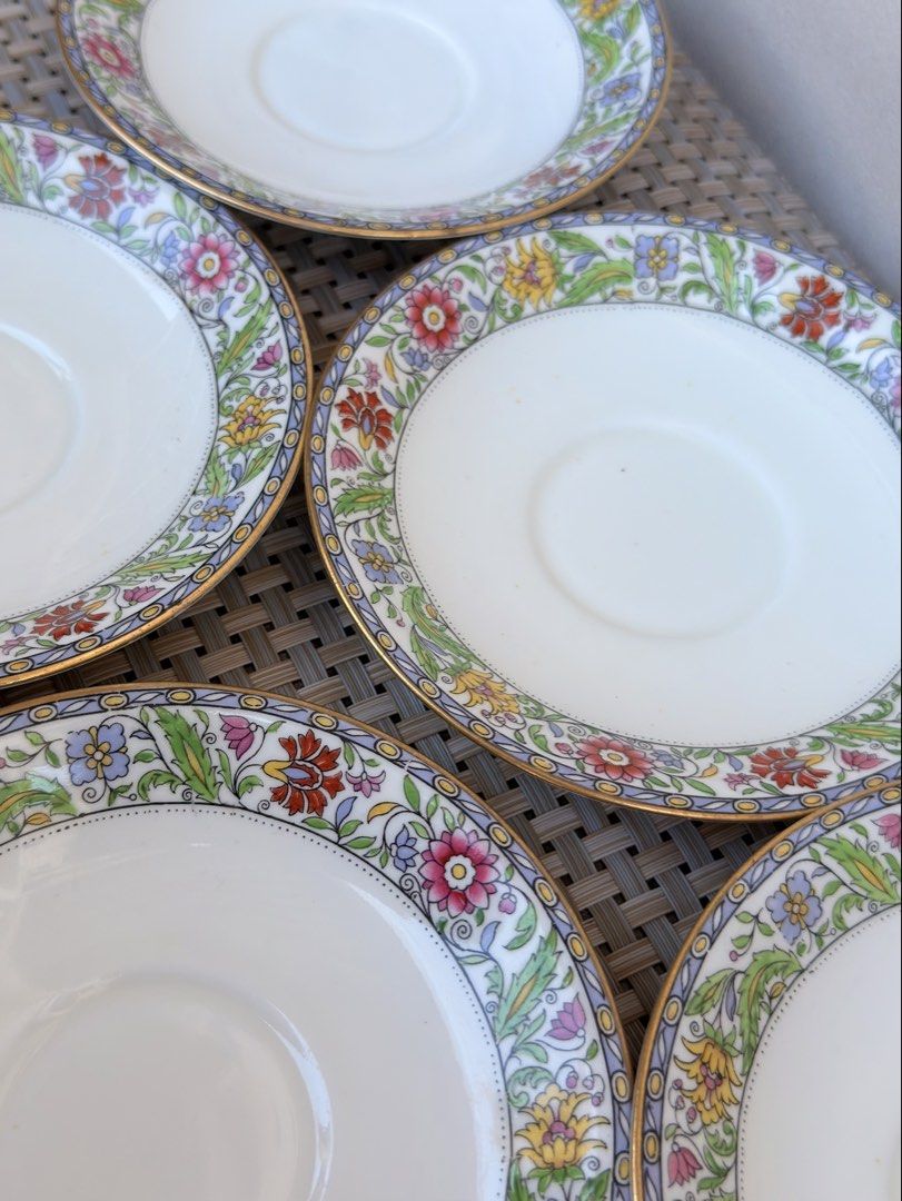 Aynsley Royal Winton Saucers (Category: Coffee & Tea Tableware) located in Bulacan. Submitted by fancy.surplusera (Listing ID 1430078096, Image 2). Description: Set of five Royal Winton saucers. Features a floral design with gold trim. The back of one saucer shows the Royal Winton England mark. Perfect for adding a touch of vintage elegance to your tea set. Condition: 8/10 Size: 14cm Price sold as set.