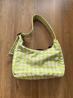 (Category: ) located in . Submitted by green_waves (Listing ID 1430110753, Image 1). Description: .