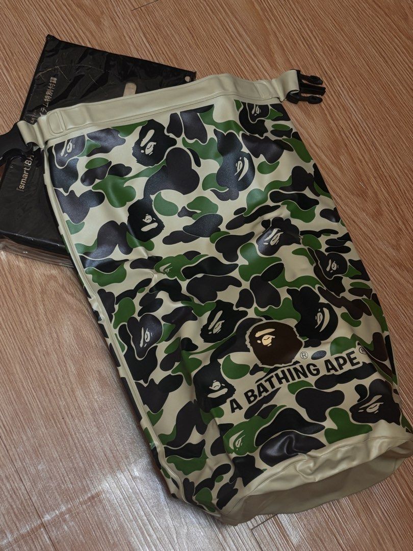 BAPE A Bathing Ape Camo Dry Bag Waterproof (Category: Beach Bags) located in Las Pinas. Submitted by merakiiii (Listing ID 1430191640, Image 2). Description: BAPE A Bathing Ape dry bag Never used Selling for Php 1,800.