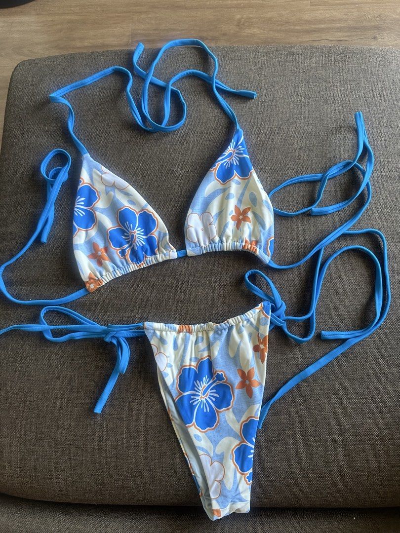 Blackbough Swim (Category: Bikinis & Swimsuits) located in Manila. Submitted by kit_ma (Listing ID 1430085209, Image 1). Description: Blackbough Swim sold as set Top: Small Bottom: Medium Used once RFS: Decluttering.