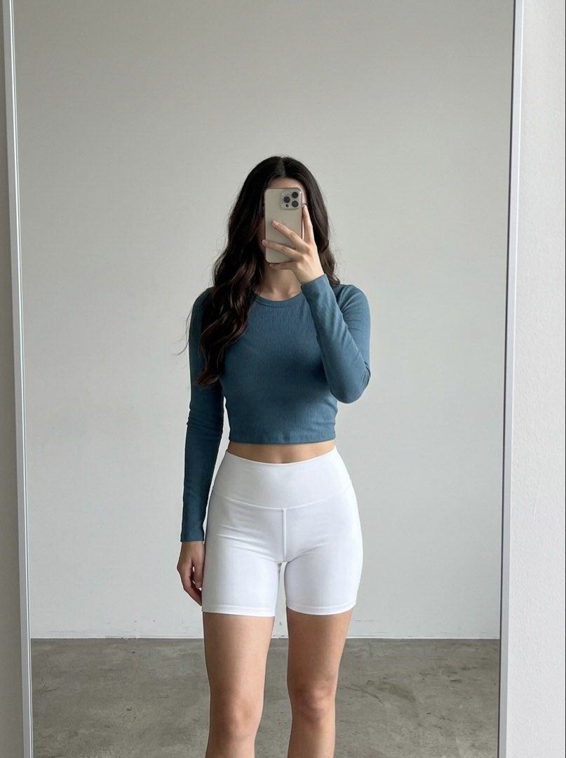 [BNWT] Wild Fable US Long Sleeve Crewneck Basic Tee - Botanical Blue - Medium (Category: Longsleeves) located in Dasmarinas. Submitted by buyfromchini (Listing ID 1430049515, Image 1). Description: ✦ Size: Medium (M) ✦ Color: Botanical Blue (Deep Teal / Blue-Green) ✦ Condition: 10/10 (Brand New with Tags) ✦ Material: Soft, lightweight jersey knit cotton blend ✦ Description: Sourced directly from the US. This Wild Fable long sleeve is a high-quali
