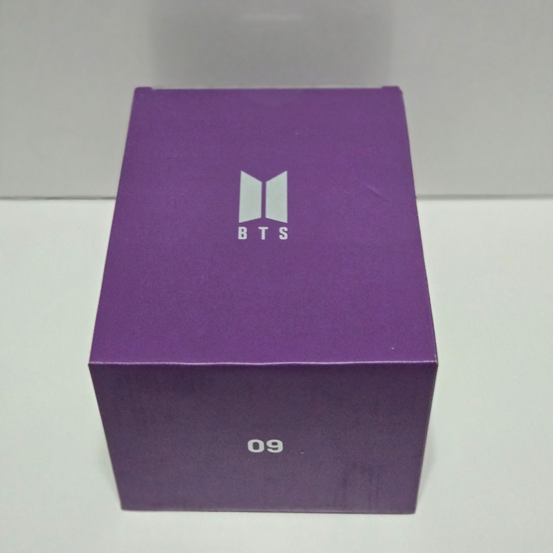 BTS Merch Box 9 Alarm Clock - Sealed (Category: K-Wave Merchandise) located in Pasig City. Submitted by your_unniepop (Listing ID 1430085464, Image 1). Description: Complete inclusions ✔ Outbox ✔ Alarm Clock ✔ Photocard Price: Php 4,350 + shipping PAYO or DP: P1,000 Balance pay after 45 days (max) DM to inquire and order Get discount if you buy more 😊.