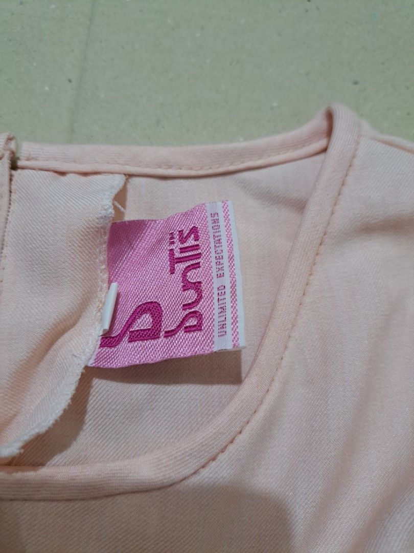 Buntis Maternity blouse light pink with ribbon (Category: Maternity wear) located in Caloocan City. Submitted by mama_mia20 (Listing ID 1430200781, Image 3). Description: message me for more information no bogus buyers pls ty.