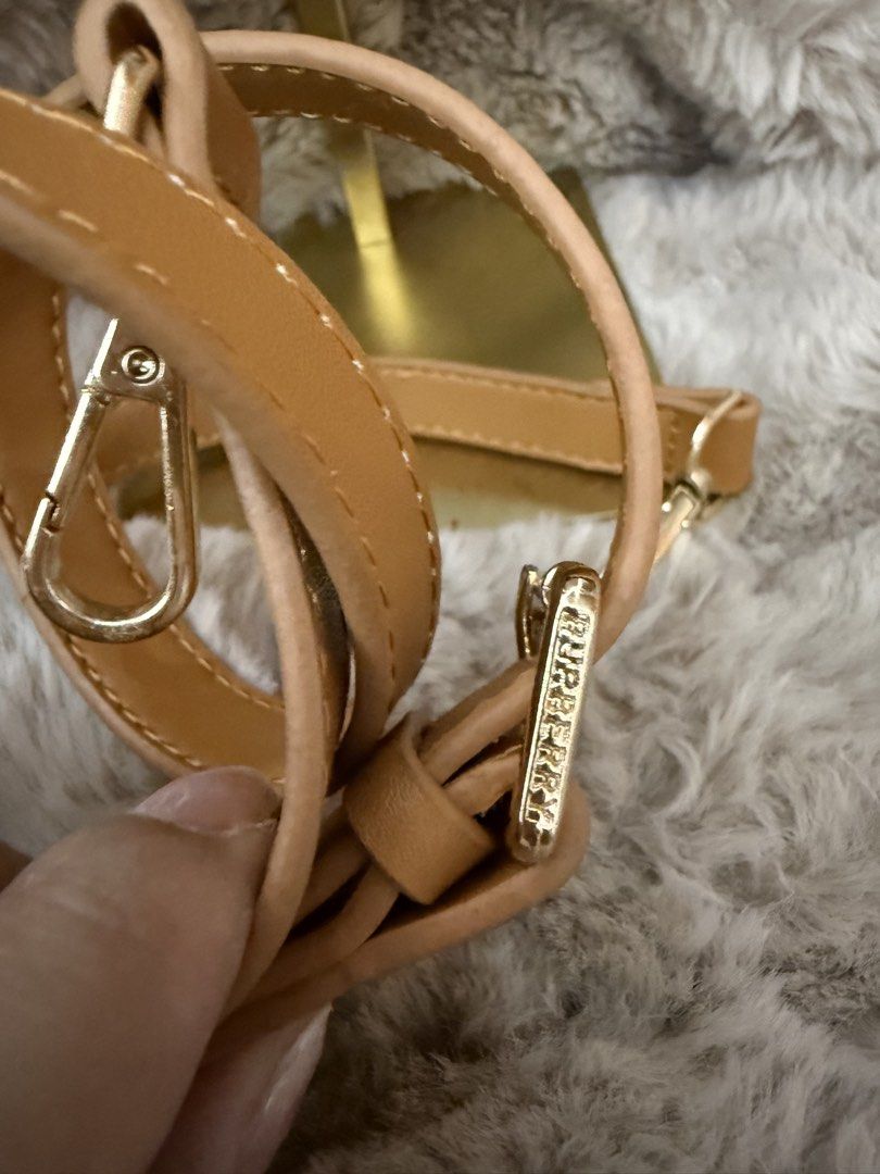 Burberry Mini Tote Bag (Category: Luxury Bags & Wallets) located in Quezon City. Submitted by mathezedc (Listing ID 1430127235, Image 2). Description: Super cute nito Good as new Mini.
