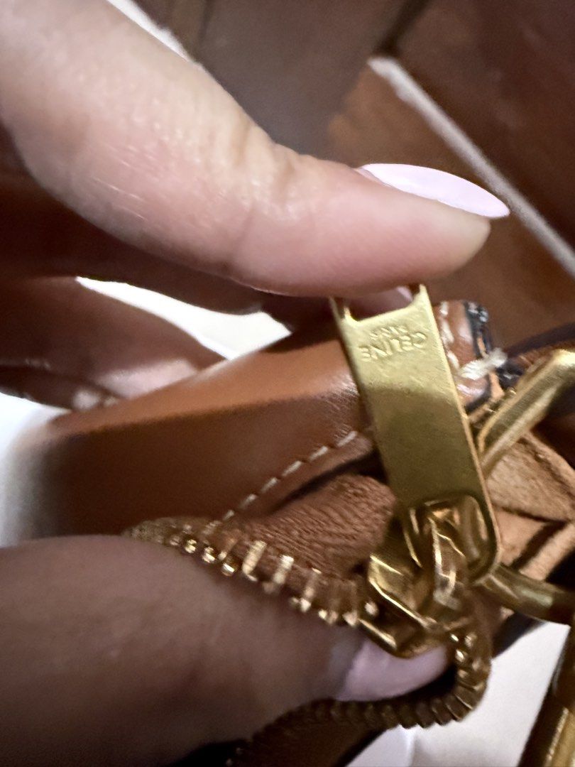 Celine Ava Bag (Category: Luxury Bags & Wallets) located in Manila. Submitted by gold_trinkets (Listing ID 1430130053, Image 3). Description: slightly used genuine leather and suede lining.