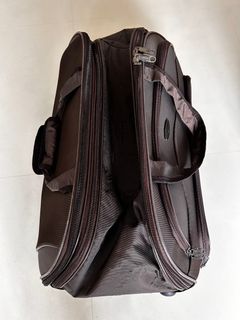 (Category: ) located in . Submitted by geek_preloved (Listing ID 1430210843, Image 1). Description: .