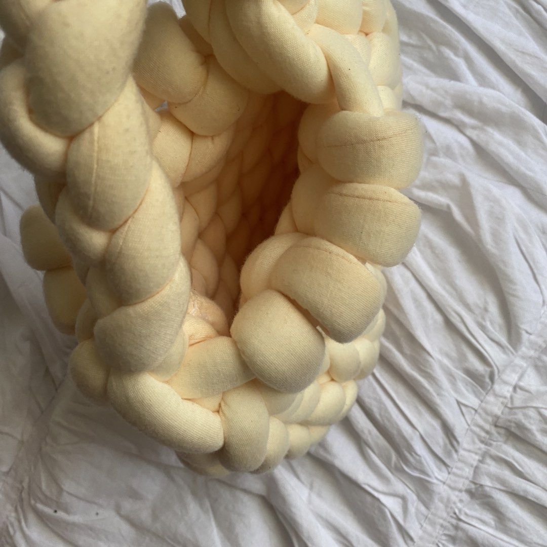 Chunky Knit Big Knot Handbag - Cream (Category: Purses & Pouches) located in Quezon City. Submitted by isapoca (Listing ID 1430083253, Image 3). Description: Mop Gcash Loc Quezon City.