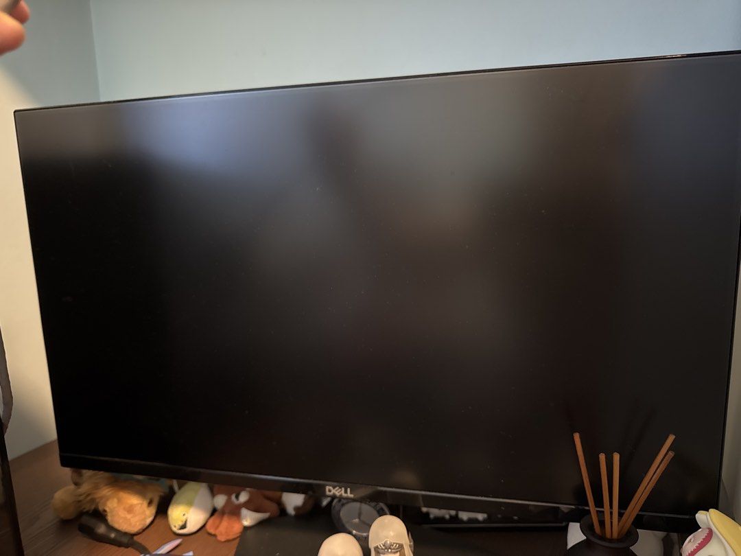 Custom Gaming PC with RGB Lighting419588216351641601