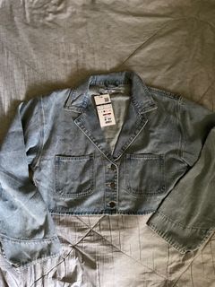 (Category: ) located in . Submitted by sigthriftpreloved (Listing ID 1430125445, Image 1). Description: .