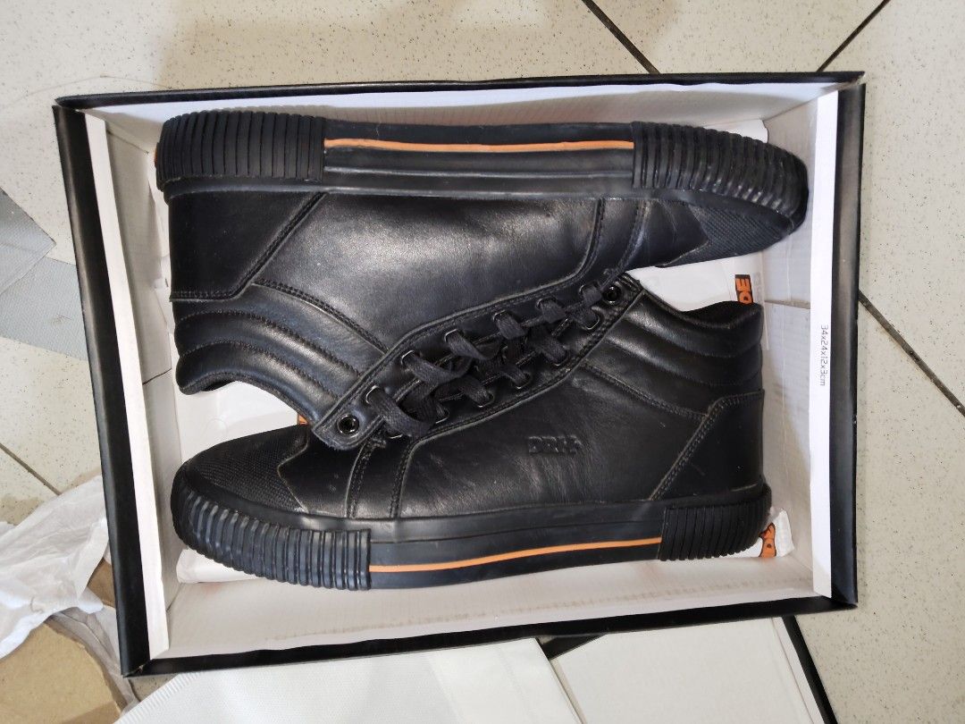DRY+ RIDE Black High-Top Sneakers (Category: Sneakers) located in Manila. Submitted by cooltree-540c (Listing ID 1430115808, Image 2). Description: 2 times lang nagamit issue no insoles...