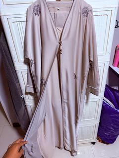 (Category: ) located in . Submitted by shopwhileucan2 (Listing ID 1429138811, Image 1). Description: .