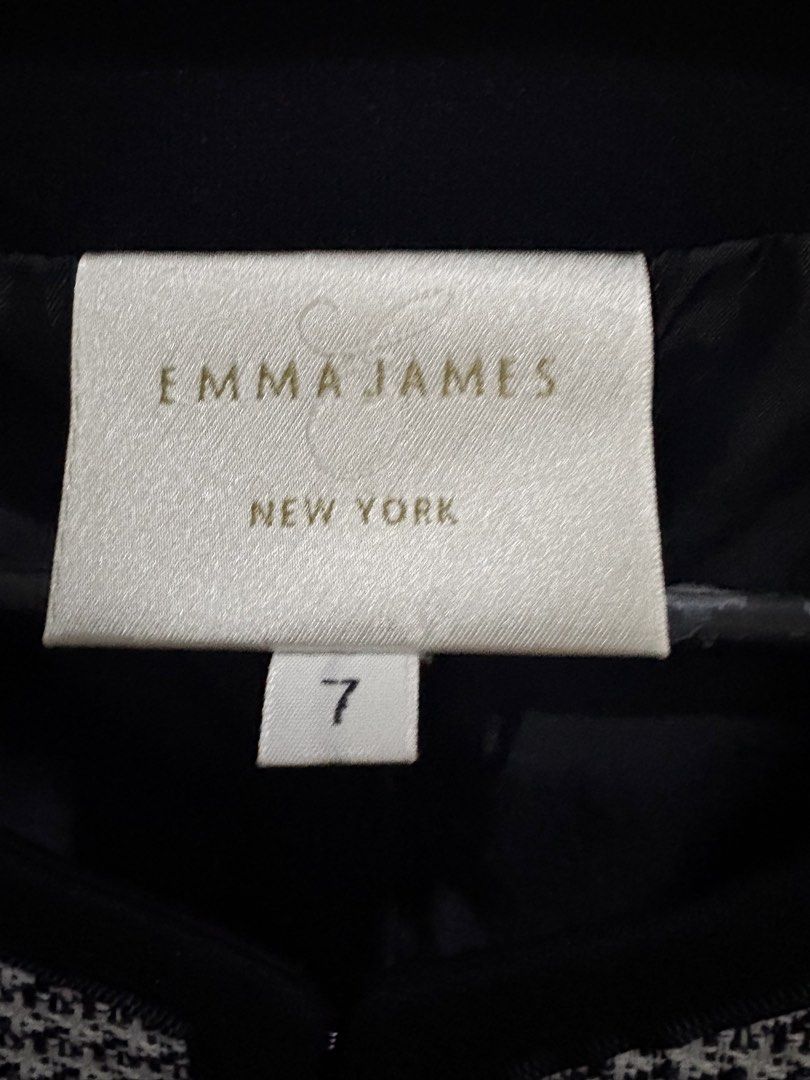 Emma James New York Blazer Size 7 (Category: Coats, Jackets and Outerwear) located in Paranaque City. Submitted by handledwcare (Listing ID 1430131397, Image 2). Description: .