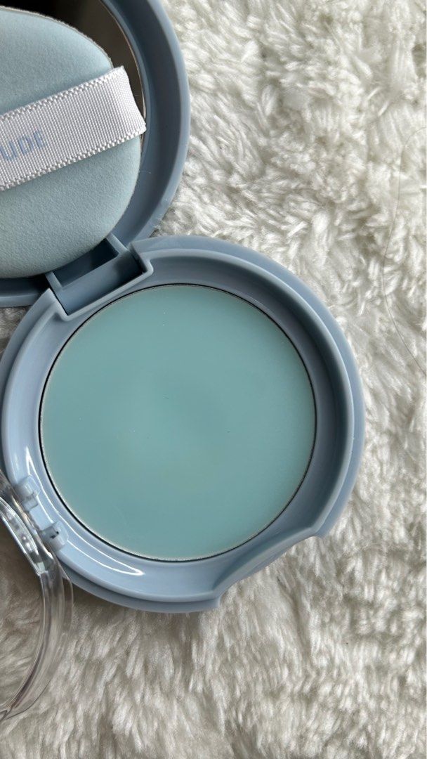 Etude Sebum Soak Jelly Powder (Category: Makeup) located in Las Pinas. Submitted by ameothings (Listing ID 1430158707, Image 3). Description: this is swatched only bought also from korea ps. the box is just dusted off with makeup!! dm if interested.