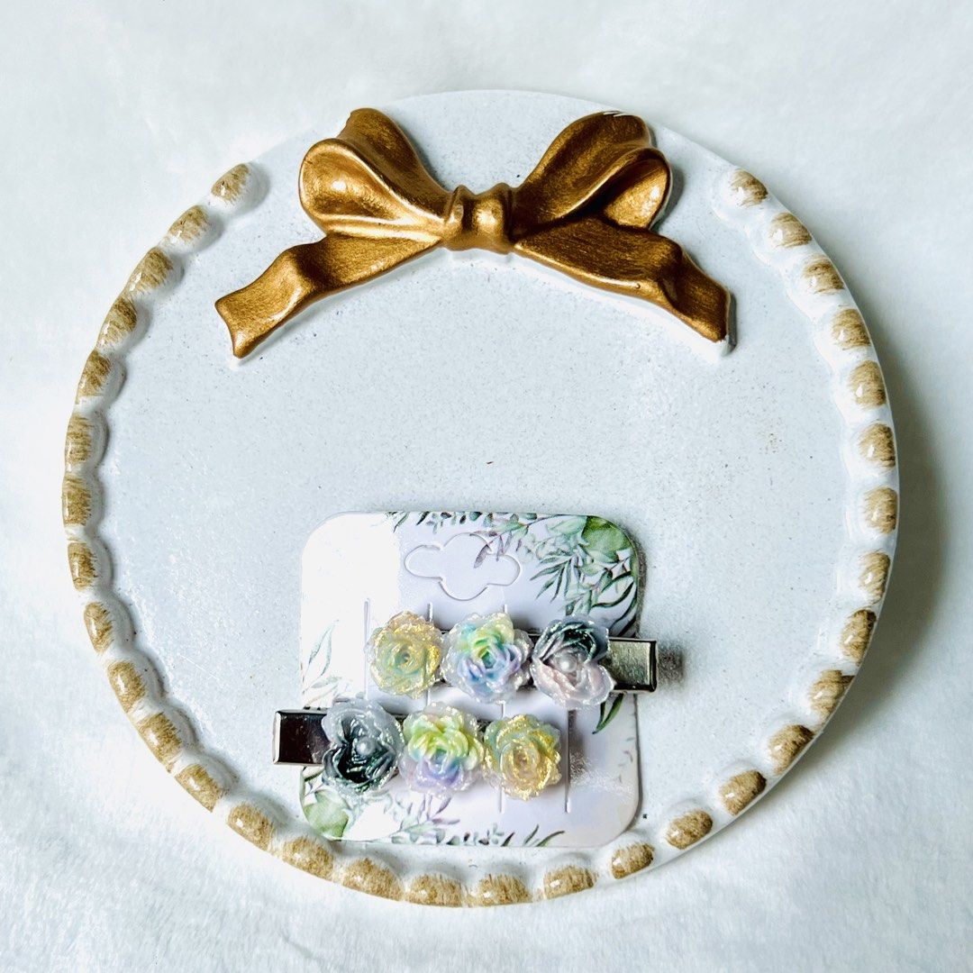 Floral Hair Clips (Category: Hair Accessories) located in Manila. Submitted by lex_co (Listing ID 1430045147, Image 2). Description: 🌸 Mini Hair Clips 🌸 25.00/ pair 5 pairs for 100.00 PM for bulk orders ❤️ #hairclips #anikanik #babygirl #accessories.