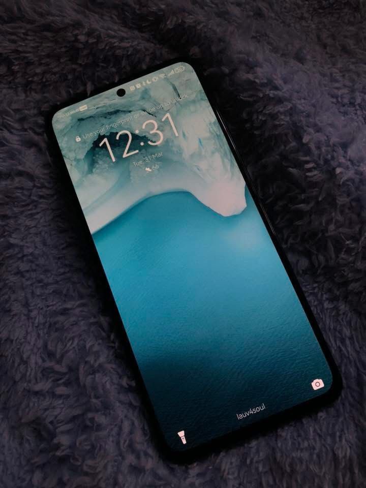 For sale! (Category: Huawei) located in Manila. Submitted by kalky_ (Listing ID 1430104770, Image 2). Description: RUSH !! RUSH !! RUSH !! For Sale: Huawei Nova 12 SE 256GB - 9,700 PESOS (NEGOTIABLE) Details: - Condition: Great condition, no repairs, lady-owned - Battery Health: 93% - Inclusions: Original charger, box - Specs: - 6.67” Display - 8GB RAM, 256GB Storage - 108MP Main Camera, 32MP Front - 4500mAh Battery - HarmonyOS - RFS: Badly need 