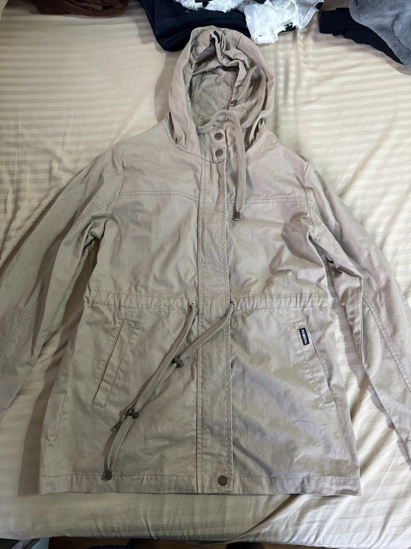FUBU Hooded Jacket - Medium (Category: Coats, Jackets and Outerwear) located in Davao. Submitted by therealtrader8 (Listing ID 1430116281, Image 1). Description: .