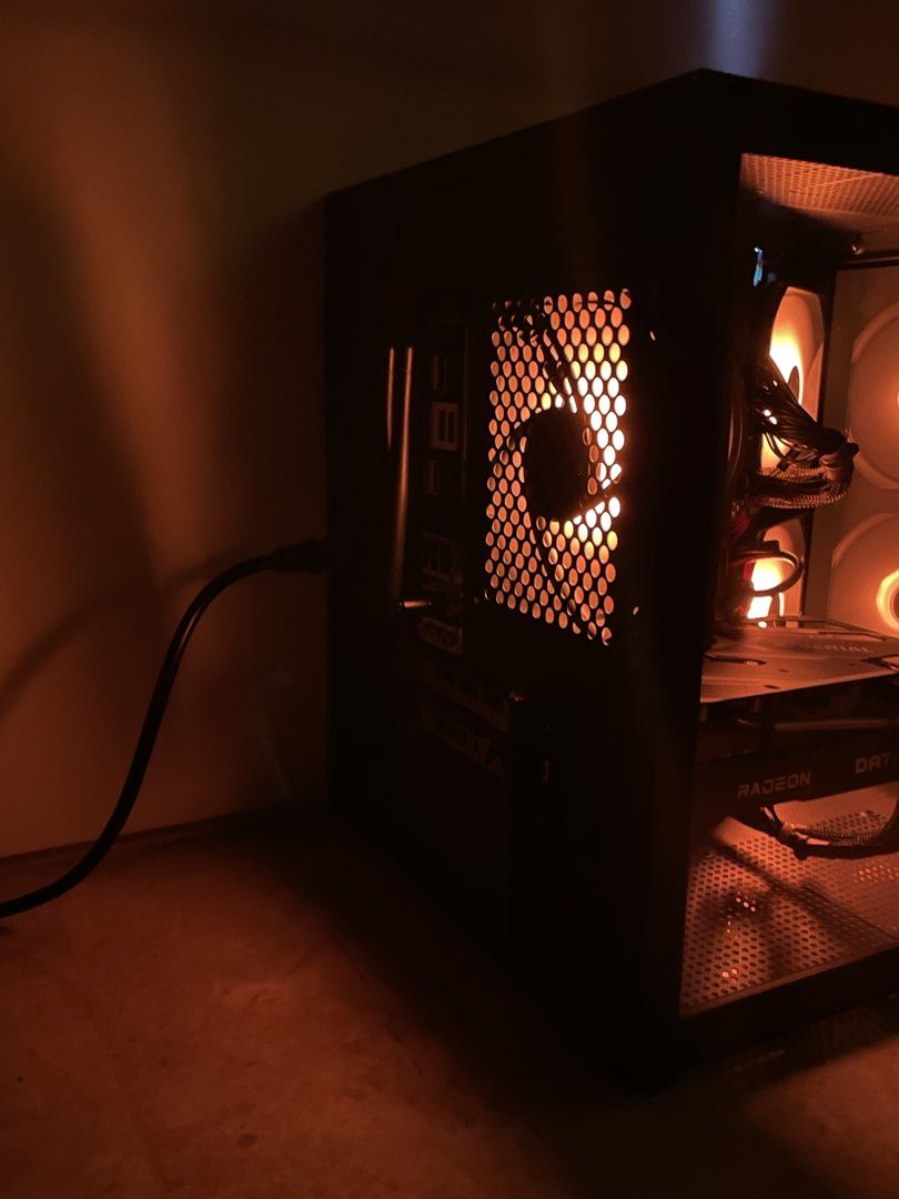 Gaming PC (SPECS IN DESCRIPTION)419586549534566403