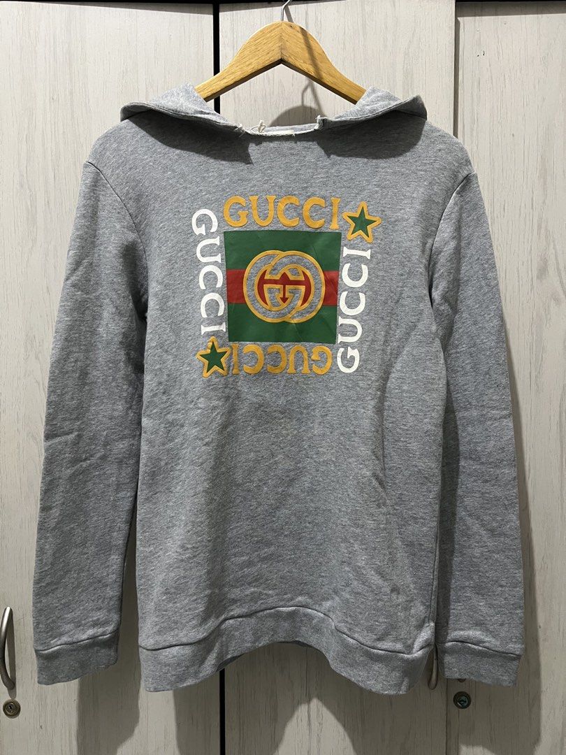 Gucci star pullover hoodie (Category: Coats, Jackets and Outerwear) located in Valenzuela. Submitted by streetsource (Listing ID 1430119662, Image 1). Description: Gucci star pullover hoodie Size 12 ontag fit to Small Dimensions length 28 x 18 width Good as new Authentic .