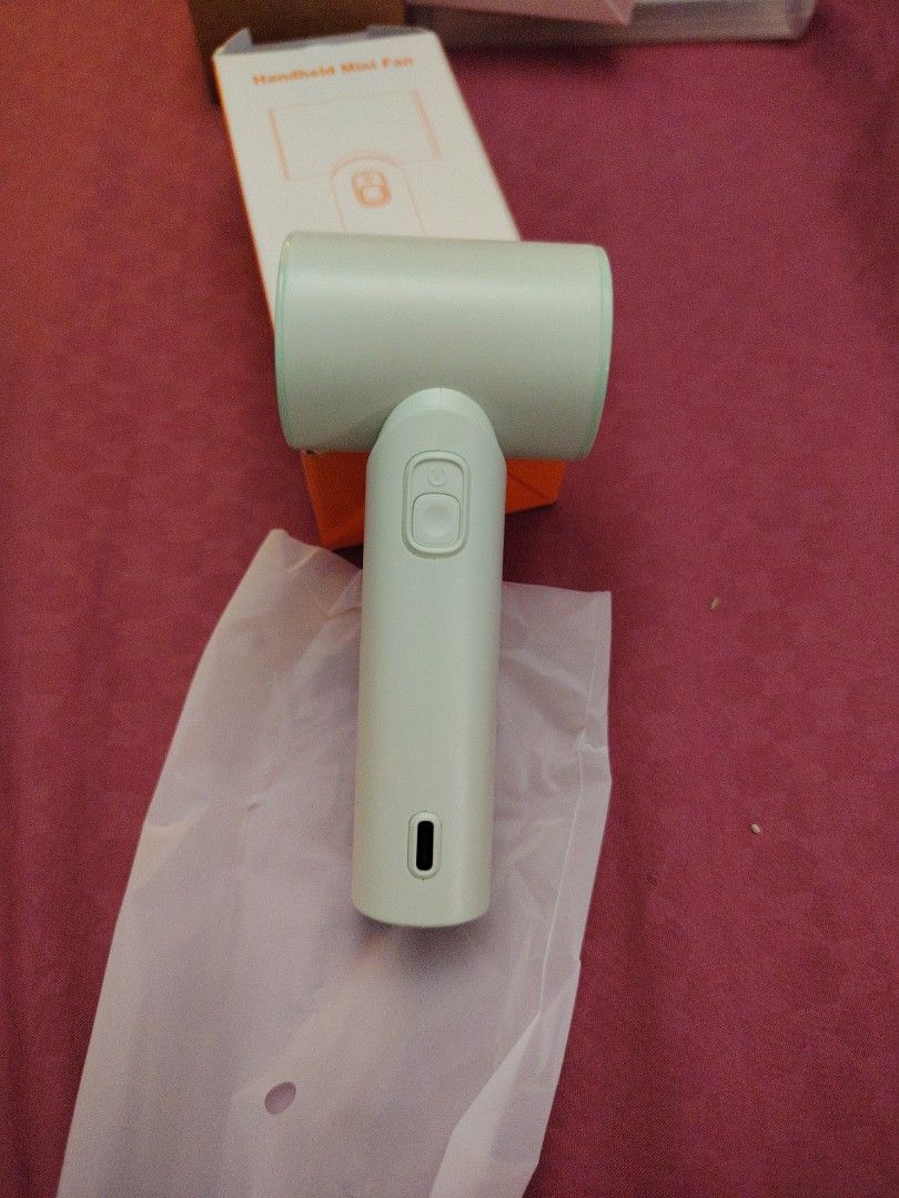 Handheld Mini Fan - Brand New445837482332016642
