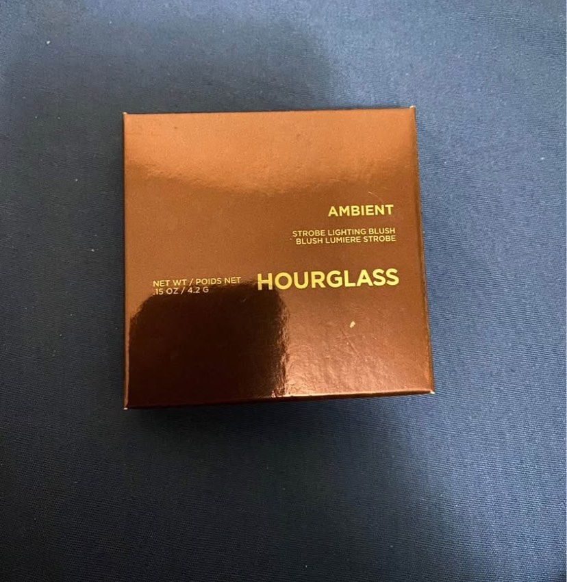 Hourglass Strobe Lighting Blush (Category: Makeup) located in Quezon City. Submitted by cheerupbby (Listing ID 1430187762, Image 3). Description: I will ship when I visit home in the Philippines in October/November 2026. I will bring what is SOLD with me PERSONALLY. RFS: Decluttering. I’m not bringing everything to the PH and selling there po. 📍 QC Can ship thru lalamove or j&t.
