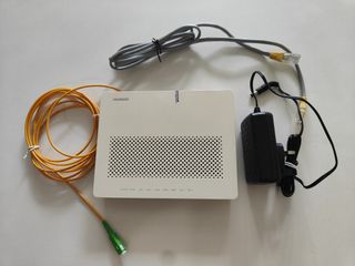 Huawei HG8240H5 GPON Router, Computers & Tech, Parts & Accessories ...