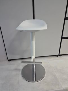 （分類：）位於 。 由 thelook1 提交（商品編號 1430037509，圖片 1）。簡介： 。