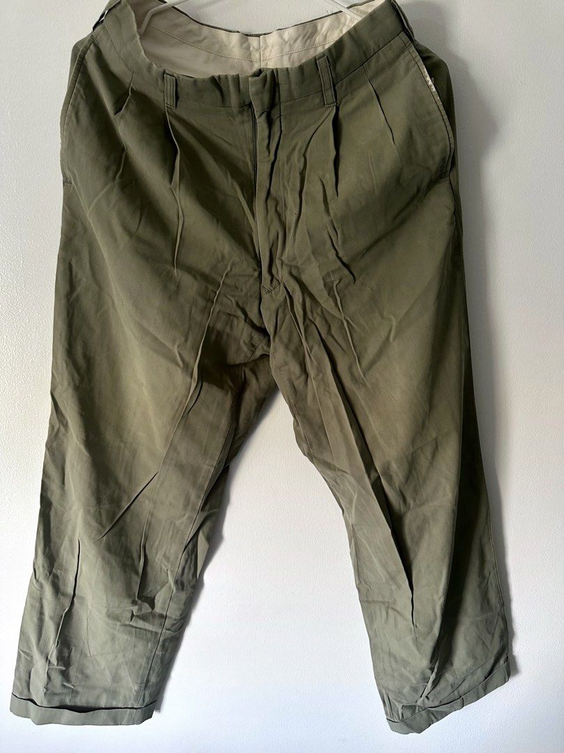 Intermezzo Olive Green Trousers Size 76 (Category: Trousers) located in Makati City. Submitted by itsyahgurlelle (Listing ID 1430088357, Image 1). Description: RFS: decluttering 💕 What you see is what you get Very well loved but color and silhouette is still nice Please manage expectations Open to discounts if buying multiple items 😊.